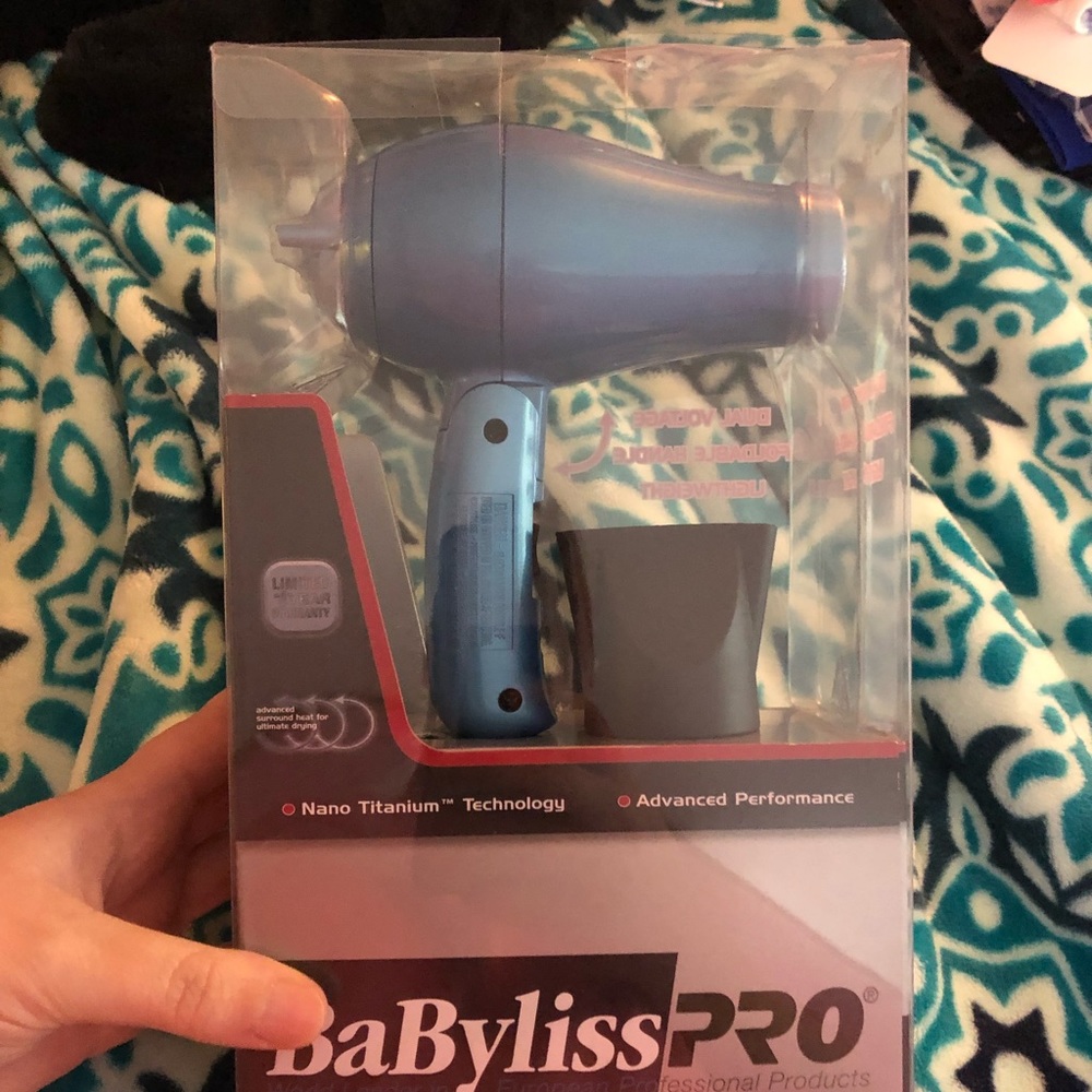 BaByliss PRO mini blow dryer